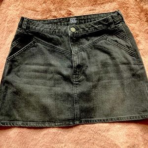 Urban Outfitters black denim mini!